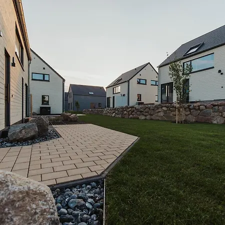 Neu Rügen Resørt Großzügige, Gemütliche Doppelhaushälfte Bente Mit Terrasse Сasa de vacaciones
