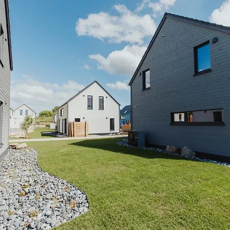 Neu Rügen Resørt Großzügige, Gemütliche Doppelhaushälfte Bente Mit Terrasse Сasa de vacaciones